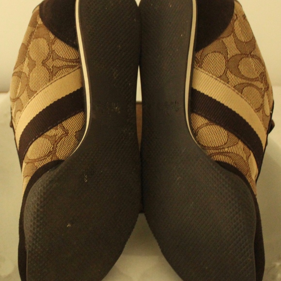 Coach Joss Signature C Brown Canvas Sneaker - Picture 8 of 8